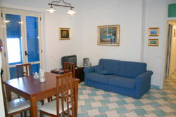 Sorrento Bed and Breakfast - Il soggiorno con divano letto dell'appartamento 