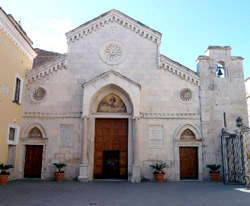Sorrento walking tour - The cathedral of Sorrento
