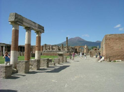 Veduta del Foro negli Scavi di Pompei