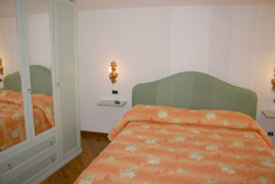 Sorrento Apartments - Double room of Tiziana apartment